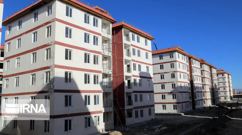 استاندار اصفهان: ساخت مدرسه در مناطق مسکونی نیازمند همکاری نهادهای معتمد است.